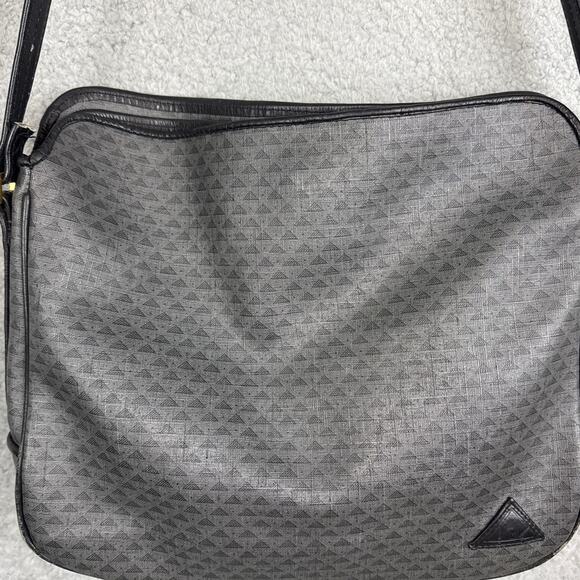 Vintage 80’s Liz Claiborne Signature Purse Crossbody Gray Black Monogram PVC - Picture 1 of 11